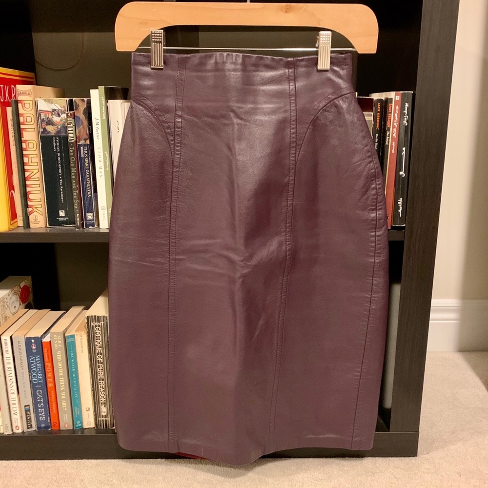 Vintage plum Daniel leather pencil skirt